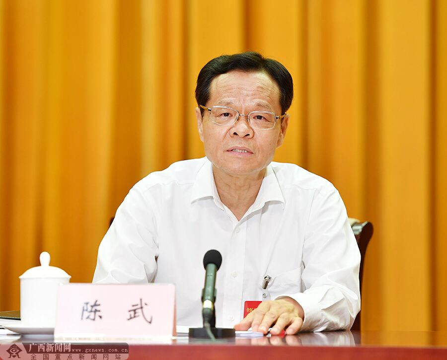 《人民日报》刊发鹿心社、陈武署名文章:共襄东博盛会 共谋合作发展